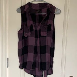 Sleeveless plaid blouse